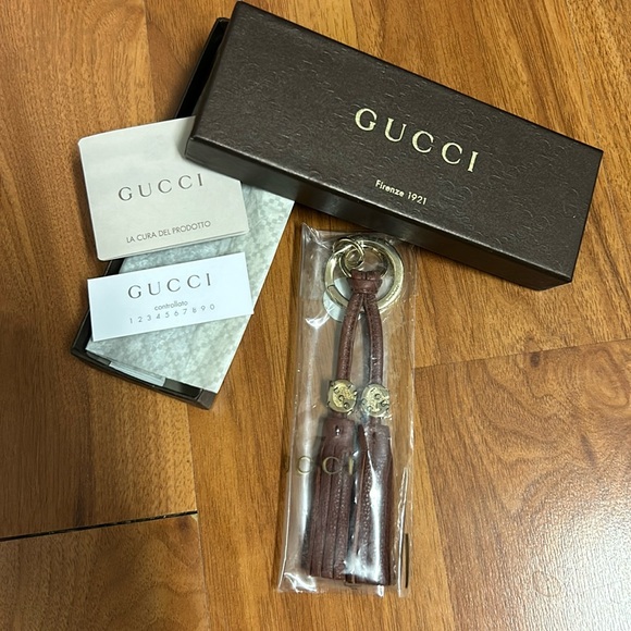 Brand New in Box Authentic Gucci GG Leather Bag Charm / Keychain / Keyring - Picture 2 of 12